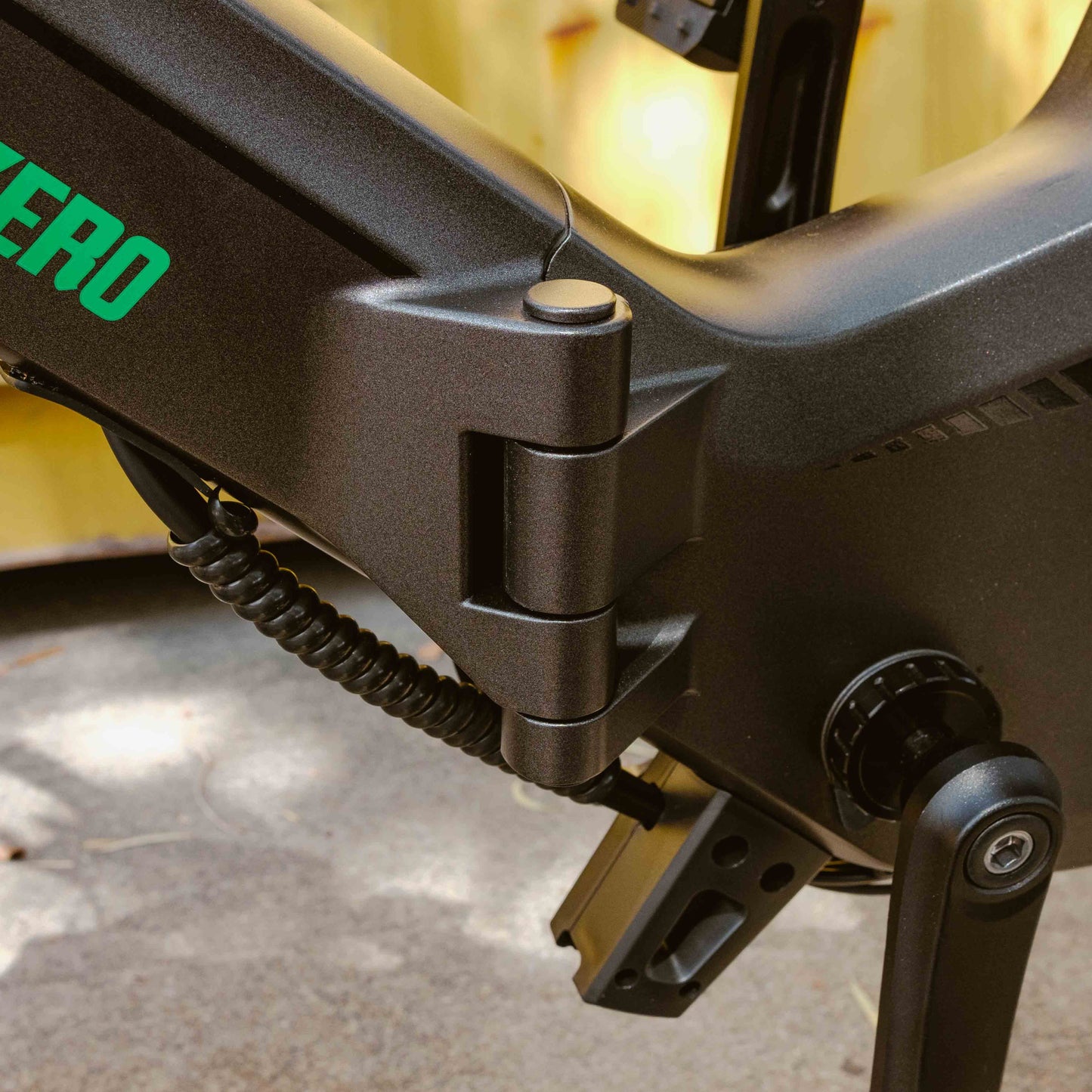 Benzina Zero bender electric bike foldable hinge