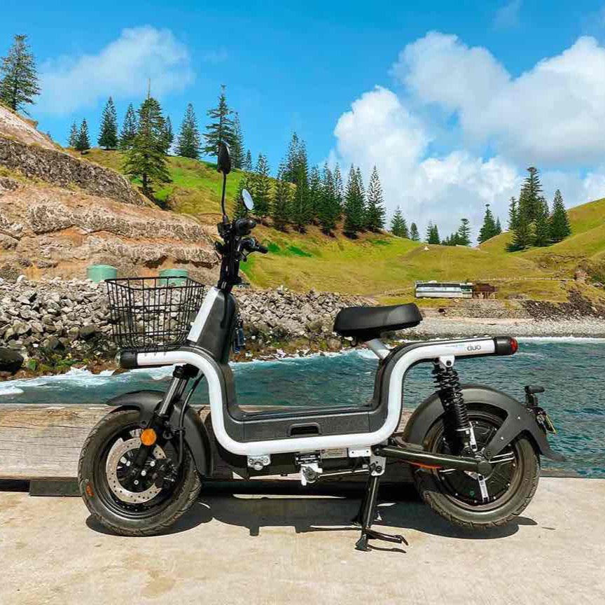 Benzina Zero duo electric scooter moped in white Norfolk Island