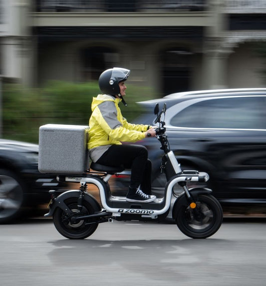 Zoomo E-Mopeds, Powered by Benzina Zero