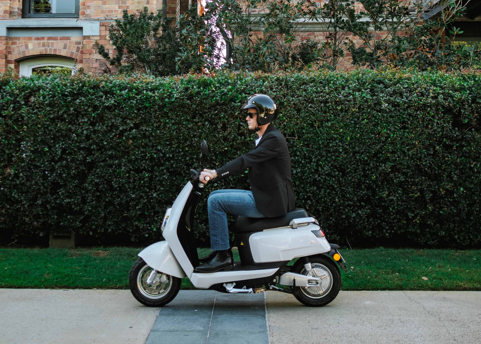 benzina zero city electric moped scooter 